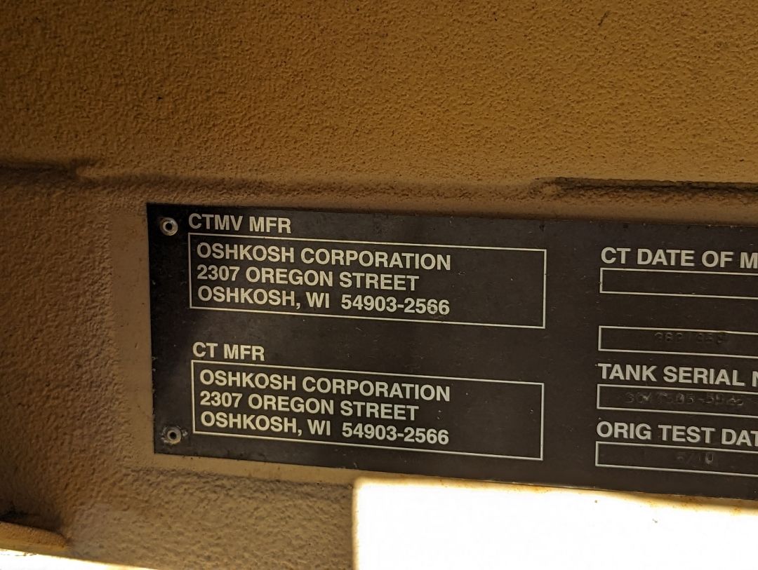 2020 OSHKOSH FRESH WATER TRUCK TANK - Image 6